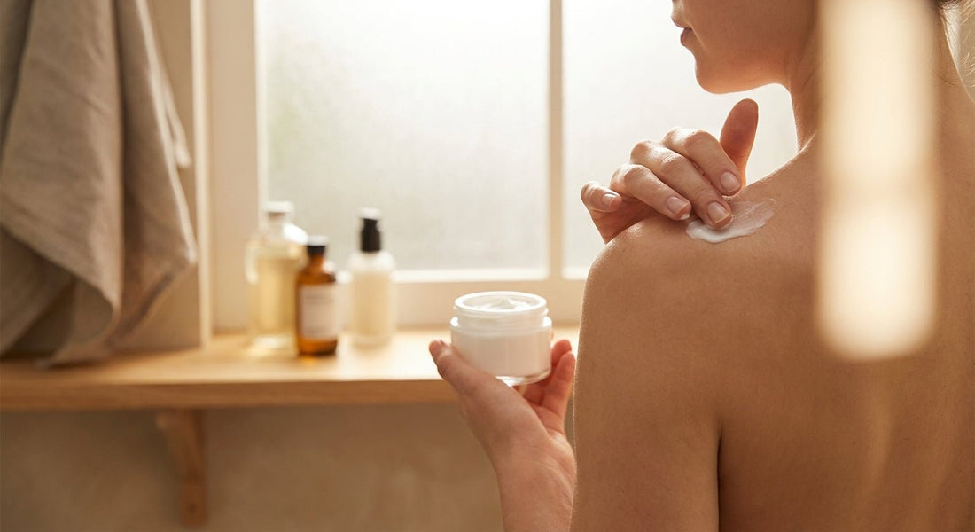 Dark spot corrector for the shoulders